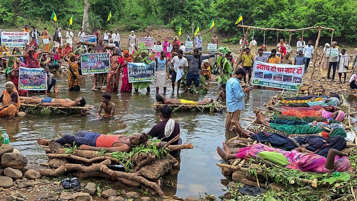 केन-बेतवा बांध के पास 3 जुलाई से यह आंदोलन चल रहा था