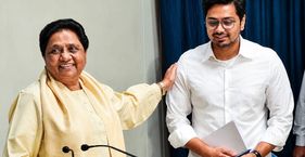 जेन ज़ी को कितना साध पाएंगे मायावती के 'आकाश'? mayawati and aakash