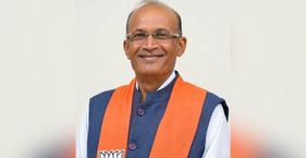 गुजरात के मांजलपुर में BJP की जीत हुई लेकिन वोट शेयर दे रहे अलग संकेत! BJP के सतेंद्र पटेल ने मांजलपुर उपचुनाव में जीत दर्ज की है