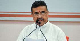 शुभेंदु अधिकारी के बयान से TMC में एक और टूट की अटकलें शुभेंदु अधिकारी (फाइल फोटो)