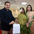 बिहार के मस्तीचक से शुरू हुआ बड़ा आइ-केयर मिशन, देशभर में विस्तार की तैयारी gautam adani