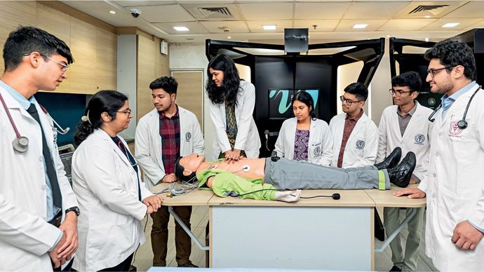 एम्स दिल्ली की एक क्लास की तस्वीर