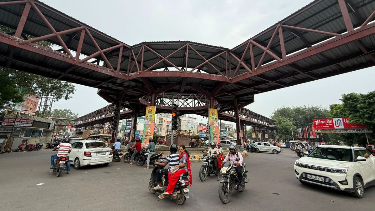 बरेली में सफेद हाथी बना स्काईवॉक
