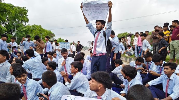 Protest by Sarvodaya Vidyalaya students in Lucknow (Photo: ITG)