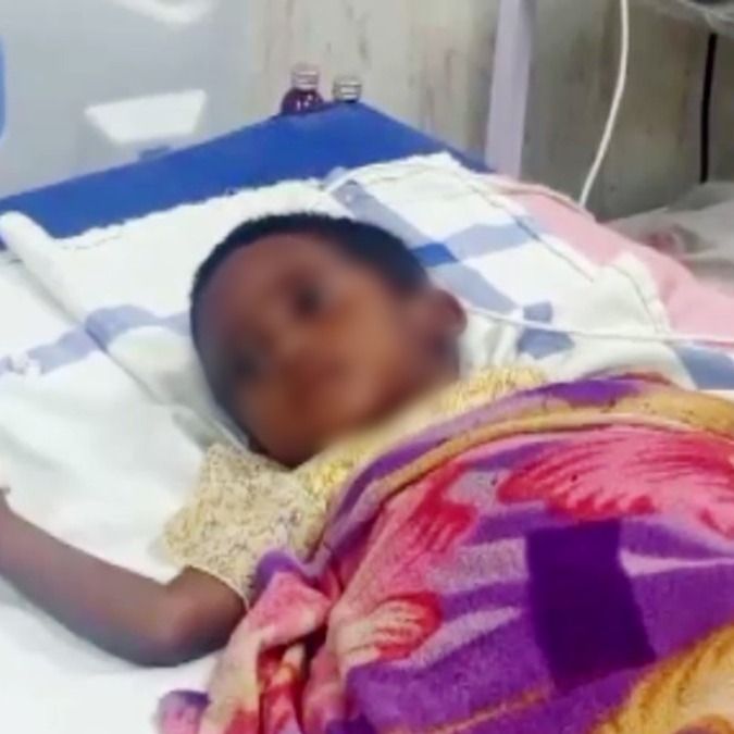 बालाघाट के अस्पताल में भर्ती एक बच्ची