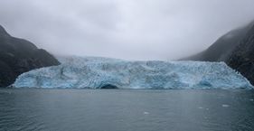 अलास्का : जहां पृथ्वी अपनी आदिम लय में सांस लेती है glacier