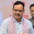 राजस्थान का OBC सर्वे बन पाएगा BJP का नया चुनावी हथियार? मुख्यमंत्री भजनलाल शर्मा को रिपोर्ट सौंपते OBC आयोग के अध्यक्ष न्यायाधीश (सेवानिवृत्त) मदन लाल भाटी