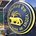 डॉलर जुटाने की RBI की योजना समय से पहले क्यों हुई बंद? FCNR (B) योजना के तहत 14 अगस्त तक RBI करीब 52 अरब डॉलर जुटा चुका था
