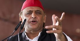 अखिलेश के ‘वन लाइनर’ विरोधियों को कैसे उलझा रहे? Akhilesh furious over ED action against Azam Khan