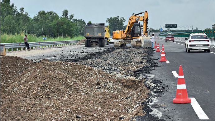 Nation | Lucknow-Kanpur Expressway