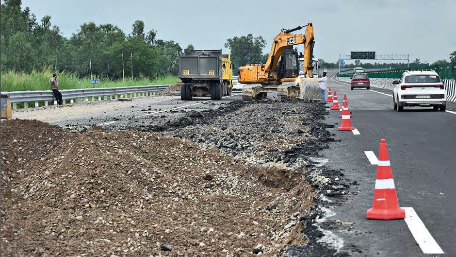 Nation | Lucknow-Kanpur Expressway