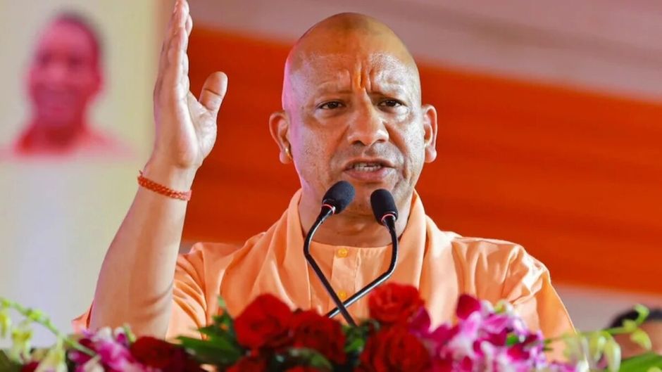UP के CM योगी आदित्यनाथ मुखर होकर मथुरा का नाम अपने भाषणों में ले रहे हैं. (File Photo: PTI)