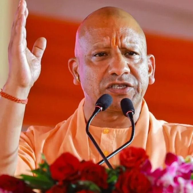 मथुरा में मुख्यमंत्री योगी आदित्यनाथ