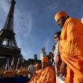 BAPS-एफिल टावर विवाद में अब किस तरह की जांच होगी? BAPS के साधुओं ने 5 सितंबर को एफिल टावर का दौरा किया था