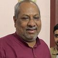 BJP के साथ लेकिन सपा नेता से भी बात! संजय निषाद किस रणनीति पर चल रहे? संजय निषाद सपा नेता माता प्रसाद पांडेय के साथ