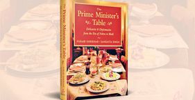 निवाले स्वाद और सियासत के BOB - Book