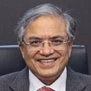 दो चुनाव आयुक्तों के साथ CEC ज्ञानेश कुमार (फाइल फोटो)