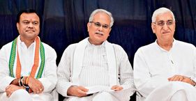 मुखिया बहुत, पद खाली Chhattisgarh