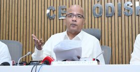 SIR पूरा होते ही ओडिशा के मुख्य निर्वाचन अधिकारी ने मांगा VRS, फैसले पर क्यों उठे सवाल? ओडिशा के मुख्य निर्वाचन अधिकारी आर.एस. गोपालन (फाइल फोटो)