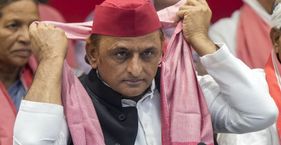सपा के गढ़ कन्नौज में किन चुनौतियों से जूझ रहे अखिलेश यादव? अखिलेश यादव के लिए कन्नौज राजनीतिक विरासत और पार्टी की पहचान के लिहाज से बेहद अहम है (फाइल फोटो)