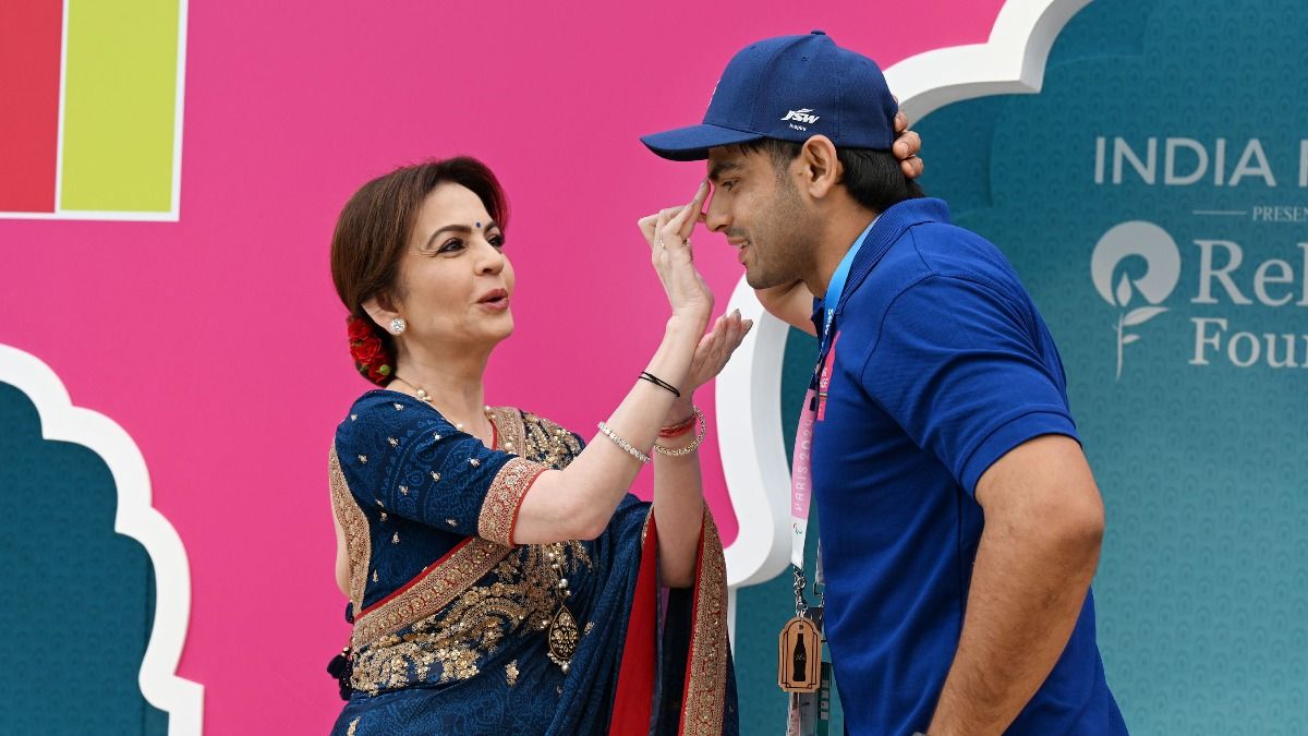 Nita Ambani felicitates Neeraj Chopra and PR Sreejesh in ‘India House’ at Paris