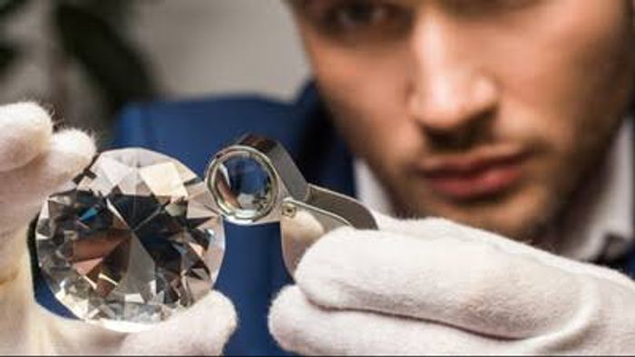 Customs duty on cut and polished diamonds, gems to be reduced to 5 pc: FM