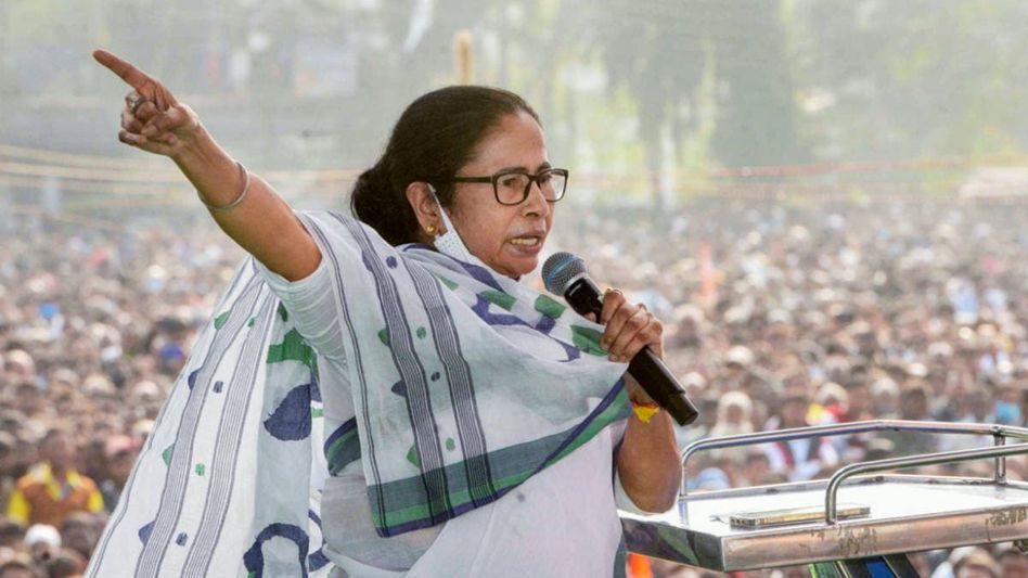 West Bengal re-imposes several restrictions to control COVID-19 spurt. Details here West Bengal re-imposes several restrictions to control COVID-19 spurt. Details here