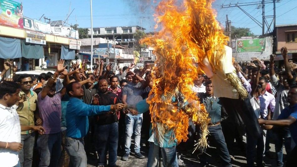 Assam Bandh Supporters try to block NH-37 in Kaliabor Assam Bandh Supporters try to block NH-37 in Kaliabor