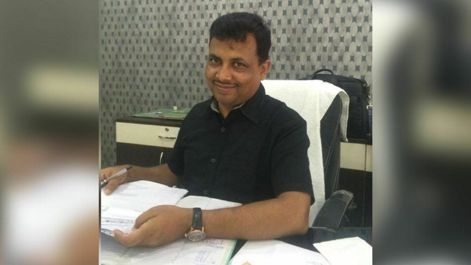 7 held for forging Assam CM's signature; kingpin Imran Sha being brought to Ghy 7 held for forging Assam CM's signature; kingpin Imran Sha being brought to Ghy