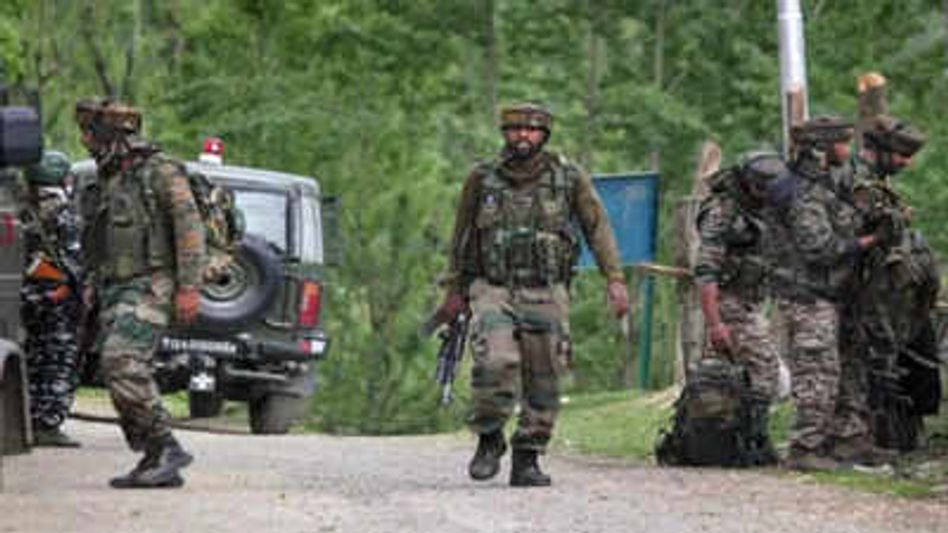 Jammu & Kashmir Encounter: 2 terrorists killed, 5 Army Jawans martyred in Poonch Jammu & Kashmir Encounter: 2 terrorists killed, 5 Army Jawans martyred in Poonch