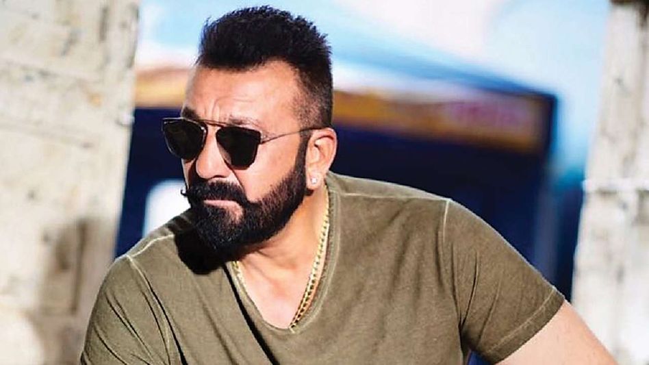 Sanjay Dutt returns home after winning battle against Cancer Sanjay Dutt returns home after winning battle against Cancer