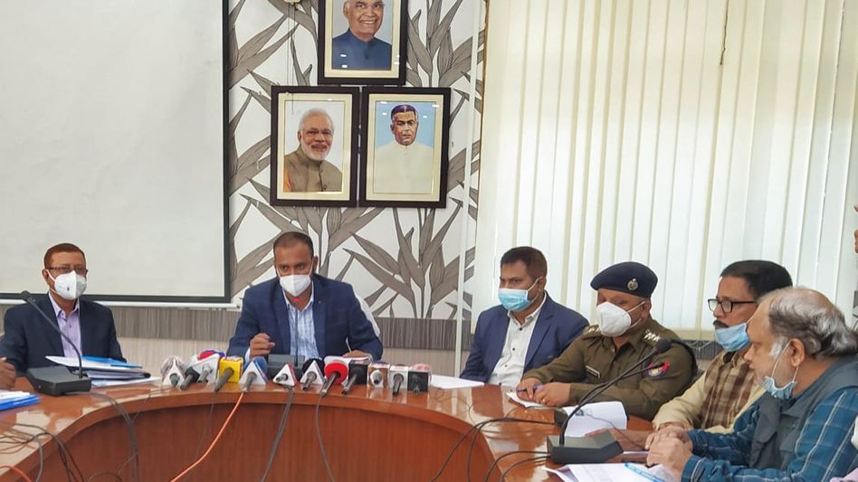 Assam: 'Har-ghar Dastak' Covid-19 vaccination campaign starts in Dhubri Assam: 'Har-ghar Dastak' Covid-19 vaccination campaign starts in Dhubri