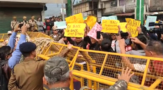 "Mota Bhai Go Back": Arunachalese Greet Amit Shah with Mass Protests "Mota Bhai Go Back": Arunachalese Greet Amit Shah with Mass Protests