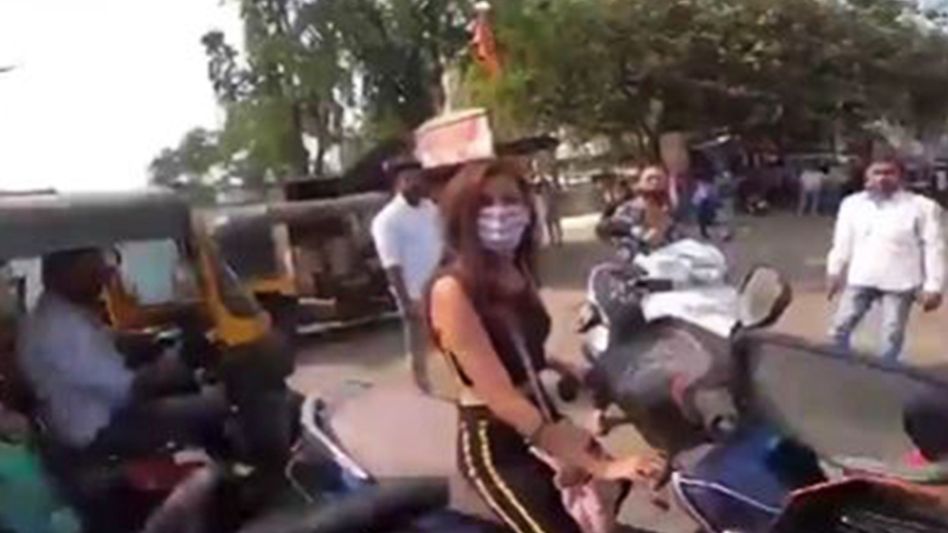 Viral video: Man scolds woman for bad driving, she threatens to file 'molestation case' Viral video: Man scolds woman for bad driving, she threatens to file 'molestation case'