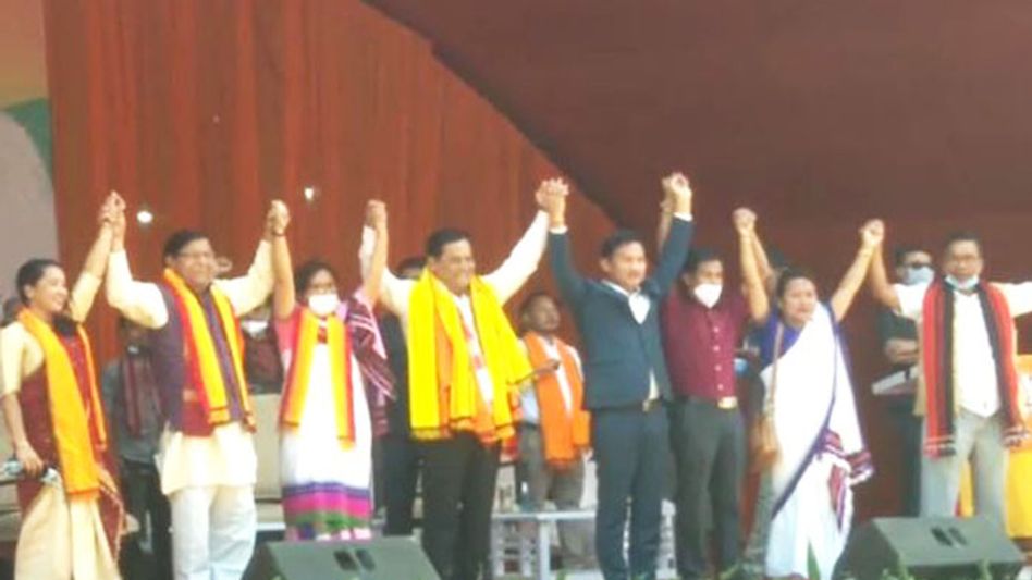 Poll fever reaches crescendo in Haflong; Sonowal campaigns for Nandita Garlosa Poll fever reaches crescendo in Haflong; Sonowal campaigns for Nandita Garlosa