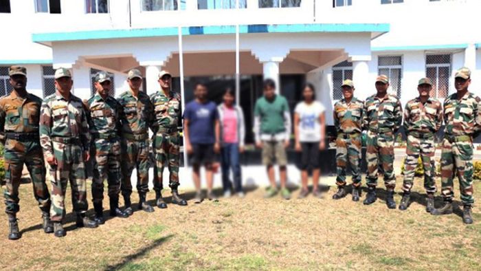 ASSAM RIFLES RESCUES TOURISTS