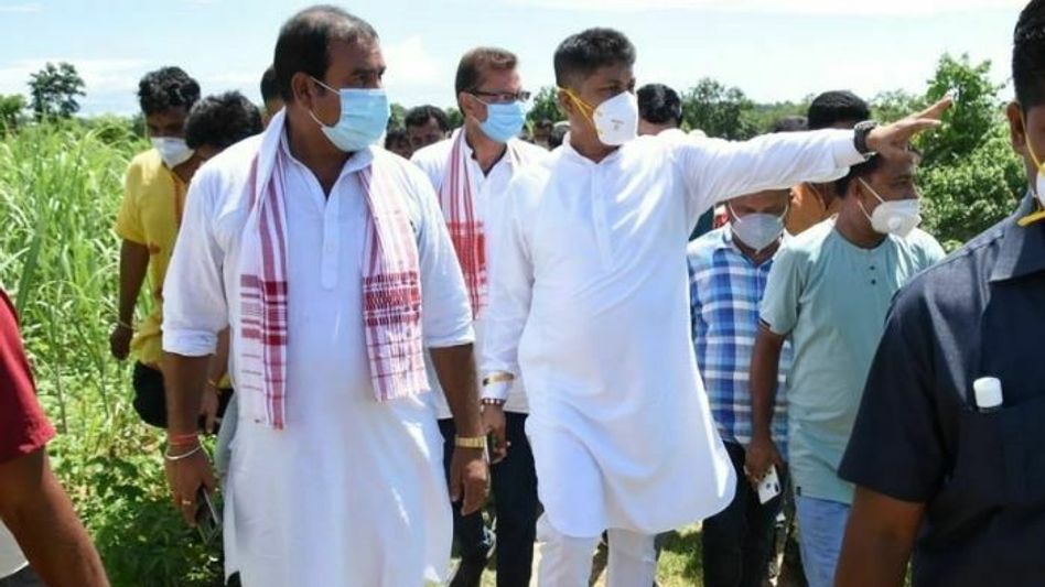 'Encroachers' settle down right after eviction in Kaki; Assam govt gives a week more to clear the land 'Encroachers' settle down right after eviction in Kaki; Assam govt gives a week more to clear the land