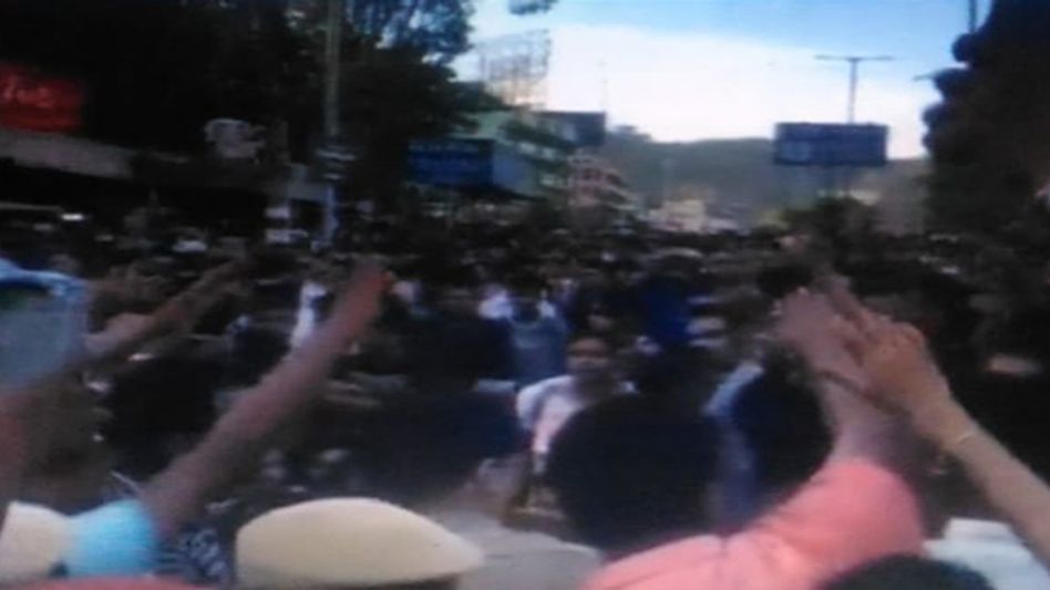 ASSAM: PROTEST AGAINST THE DOKMOKA CASE ASSAM: PROTEST AGAINST THE DOKMOKA CASE