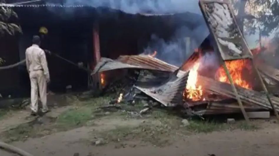 Assam: OC of Batadrava Police Station suspended; other employees to be replace soon Assam: OC of Batadrava Police Station suspended; other employees to be replace soon