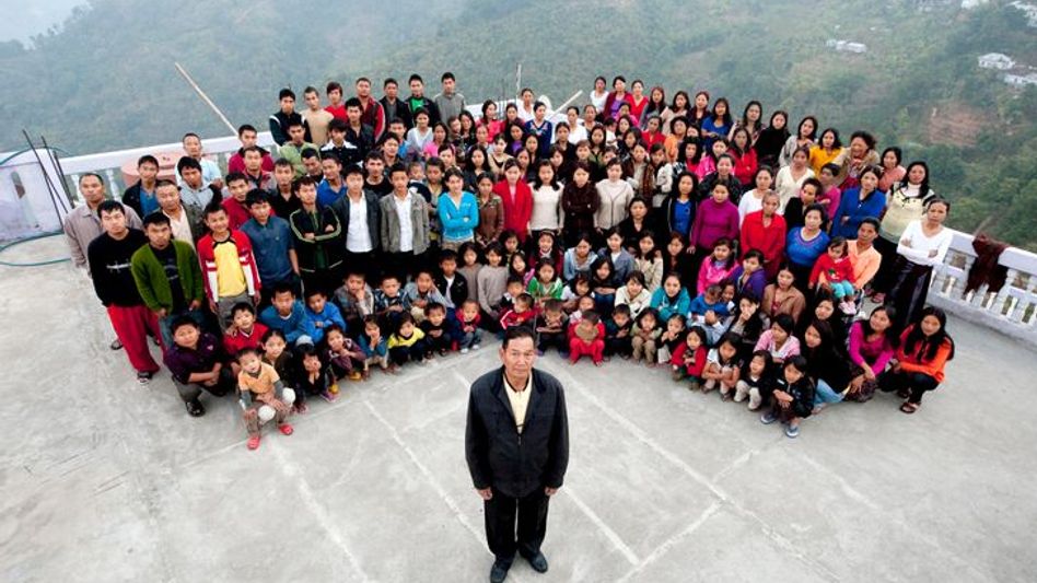 Ziona Chana, head of the world's largest family passes away at 76 Ziona Chana, head of the world's largest family passes away at 76