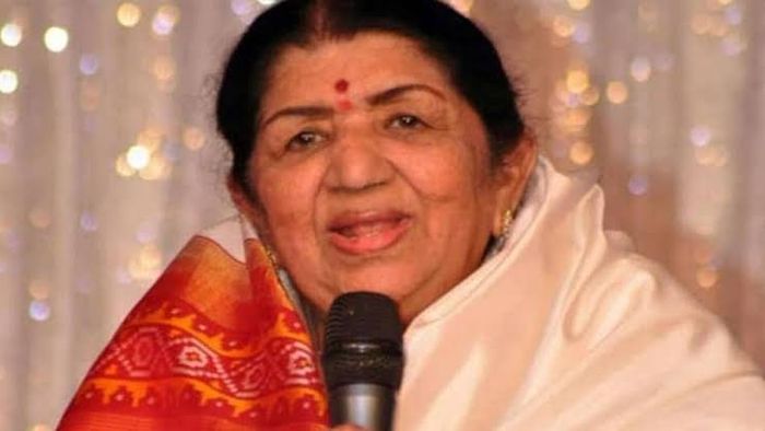 Legendary Singer Lata Mangeshkar passes away at 92