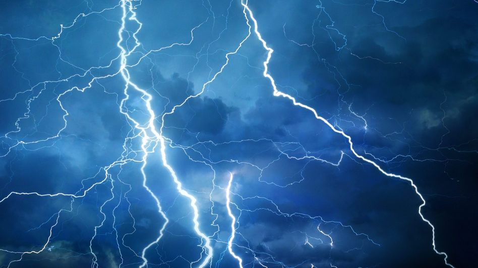 Footballer killed in between a match by lightning Footballer killed in between a match by lightning