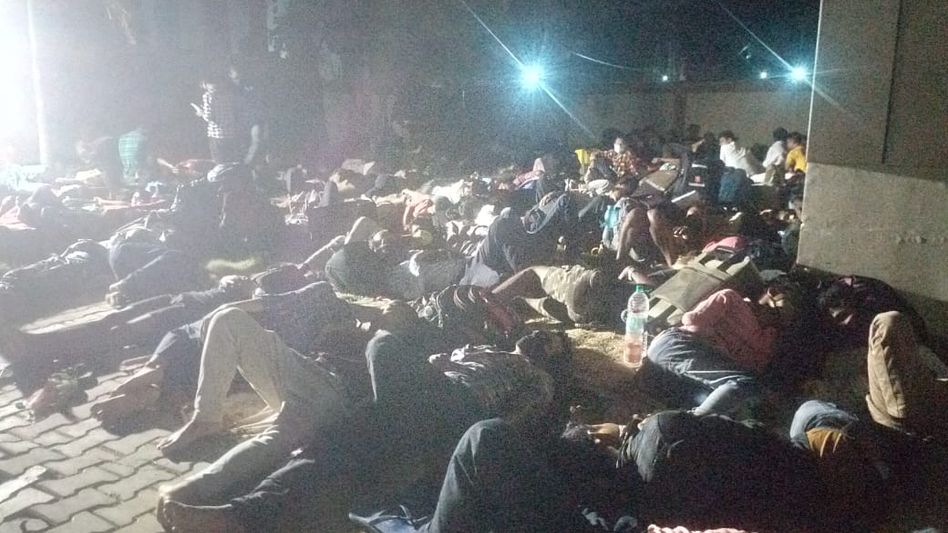 Assam: Over 7000 migrant workers stuck in Chennai face extreme conditions Assam: Over 7000 migrant workers stuck in Chennai face extreme conditions