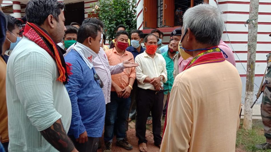 Tripura: BJP’s meeting attacked, Mandal President escapes narrowly Tripura: BJP’s meeting attacked, Mandal President escapes narrowly