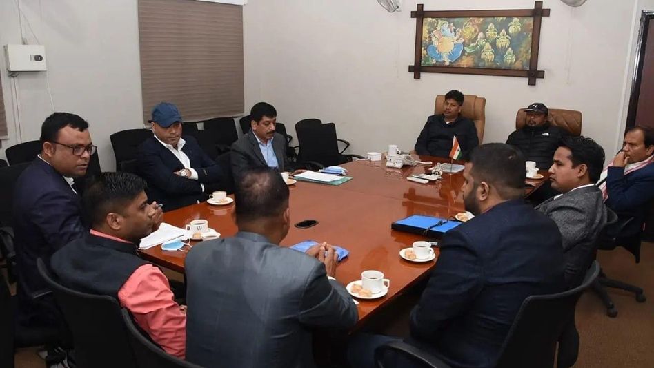 Assam Govt holds meeting to discuss eviction of illegal encroachers near Garukhuti Project Assam Govt holds meeting to discuss eviction of illegal encroachers near Garukhuti Project