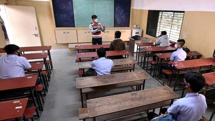 Hailakandi administration orders immediate closure of classes