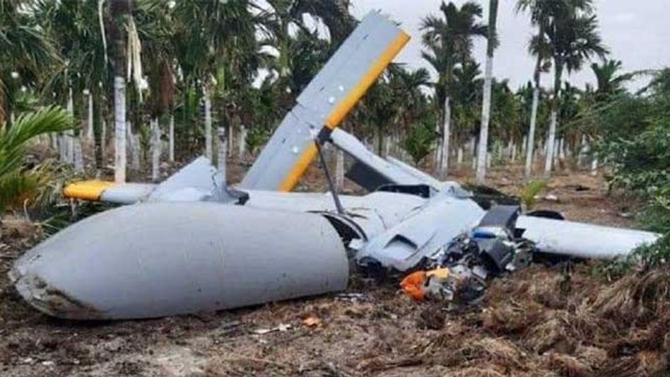 DRDO’s Unmanned Aerial Vehicle Crash lands in Bengaluru DRDO’s Unmanned Aerial Vehicle Crash lands in Bengaluru