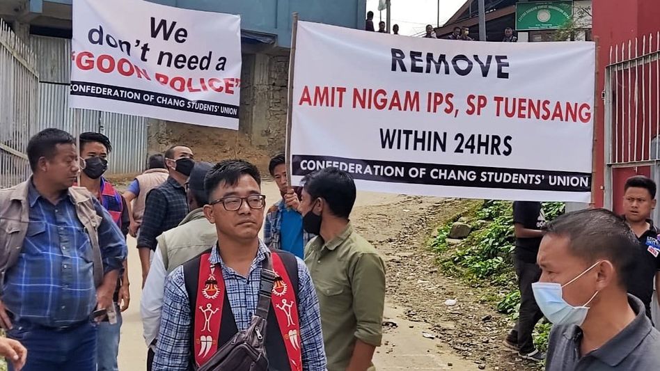 Nagaland: Tuensang SP accused of assaulting Tribal constable leaves town over public protest Nagaland: Tuensang SP accused of assaulting Tribal constable leaves town over public protest