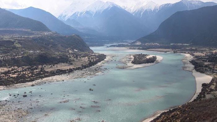 China Builds Strategic Tibet Highway Near Arunachal Border