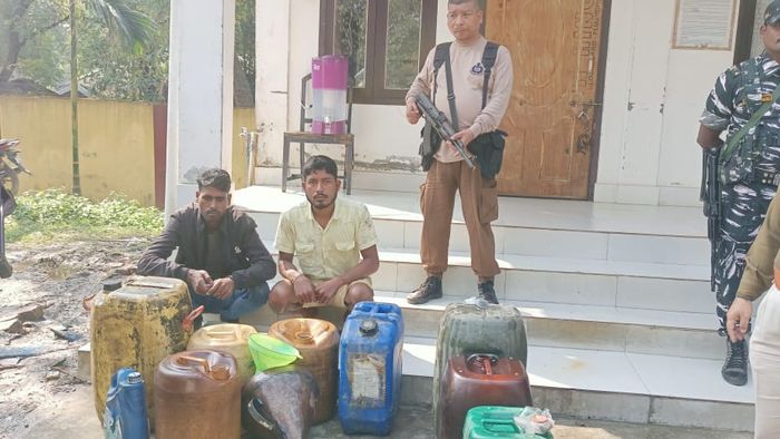 Assam Police seizes oil loaded tanker, apprehends two in Margherita